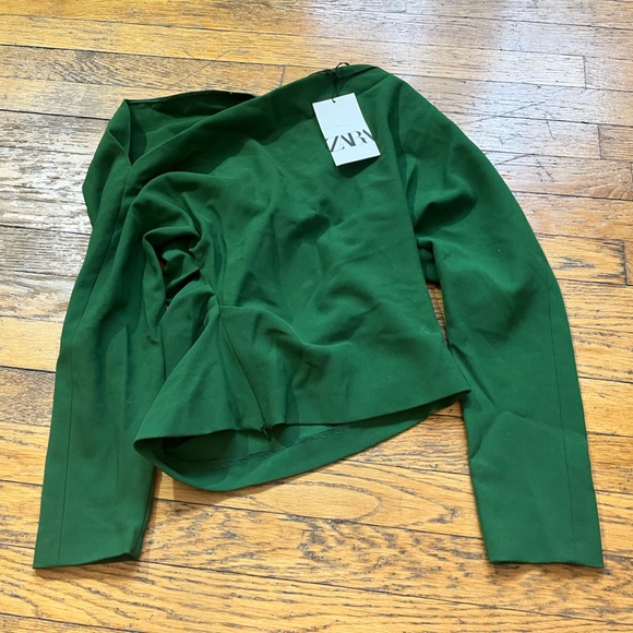Zara deep Christmas holiday green one shoulder crepe long sleeve top xs nwt - Picture 3 of 3